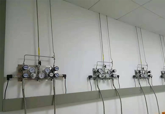 自动切换汇流排